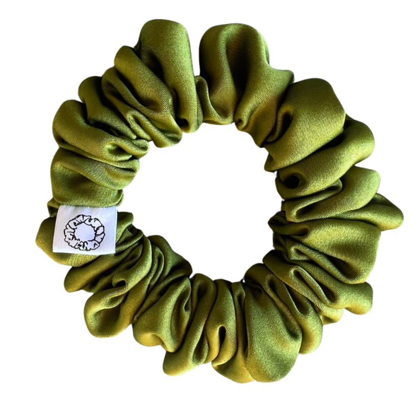 Scrunchie saténová gumička do vlasů - Mossy - Velikost gumičky: 👩🏼‍🦱 Lady - vel. ⌀8cm