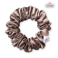 Scrunchie saténová gumička do vlasů - Feather - Velikost gumičky: 👸🏼Princess - vel. ⌀12cm