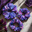Látková Scrunchie gumička do vlasů - Hortenzie - Velikost gumičky: 👩🏼‍🦱 Lady - vel. ⌀8cm