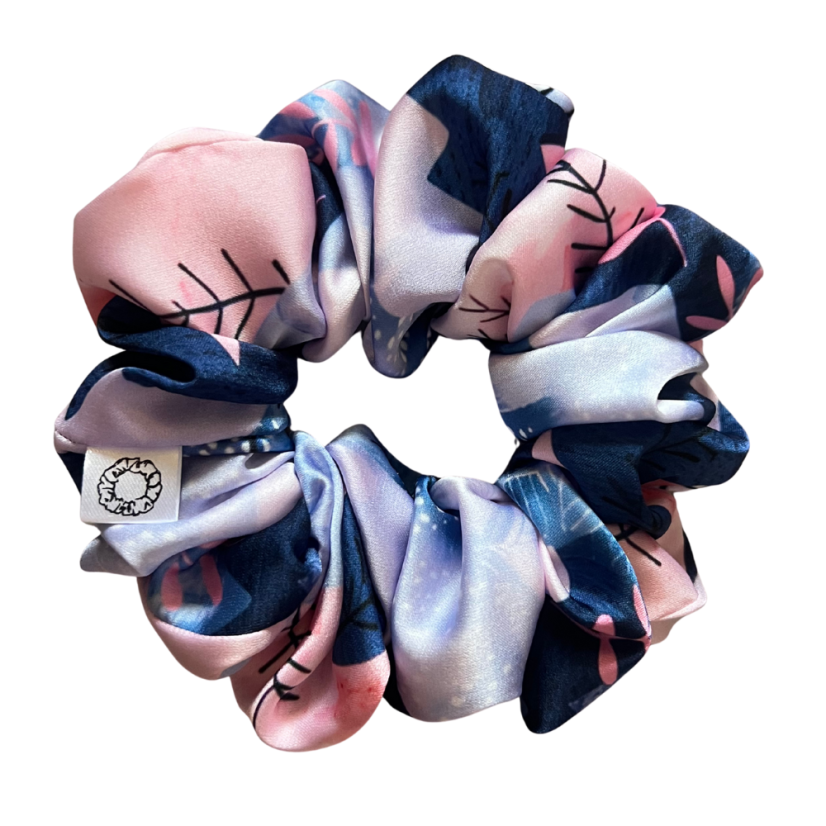 Scrunchie saténová gumička do vlasů - Miuko - Velikost gumičky: 🫅🏻Queen - vel. ⌀15cm