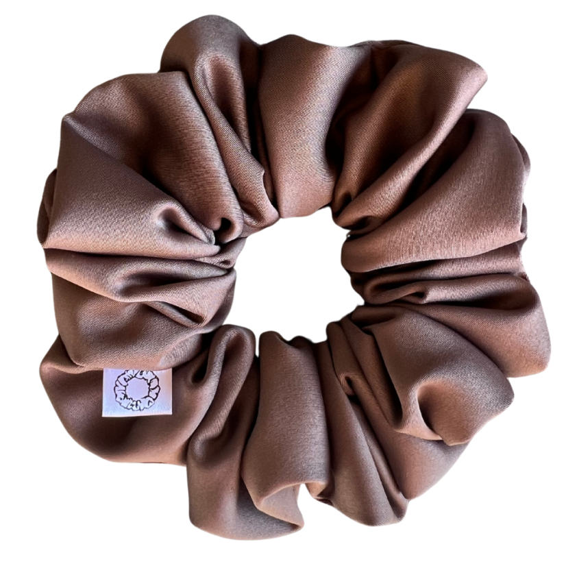 Scrunchie saténová gumička do vlasů - Ashwood - Velikost gumičky: 🫅🏻Queen - vel. ⌀15cm