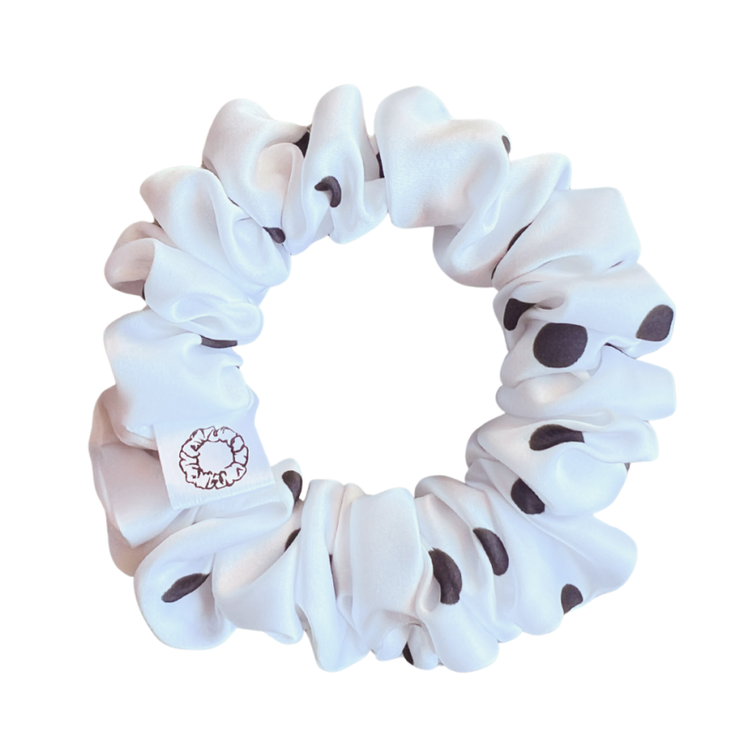 Scrunchie saténová gumička do vlasů - Dots - Velikost gumičky: 👩🏼‍🦱 Lady - vel. ⌀8cm
